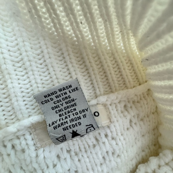 Vertigo Paris Mock Neck Sweater Size Medium - Picture 4 of 8